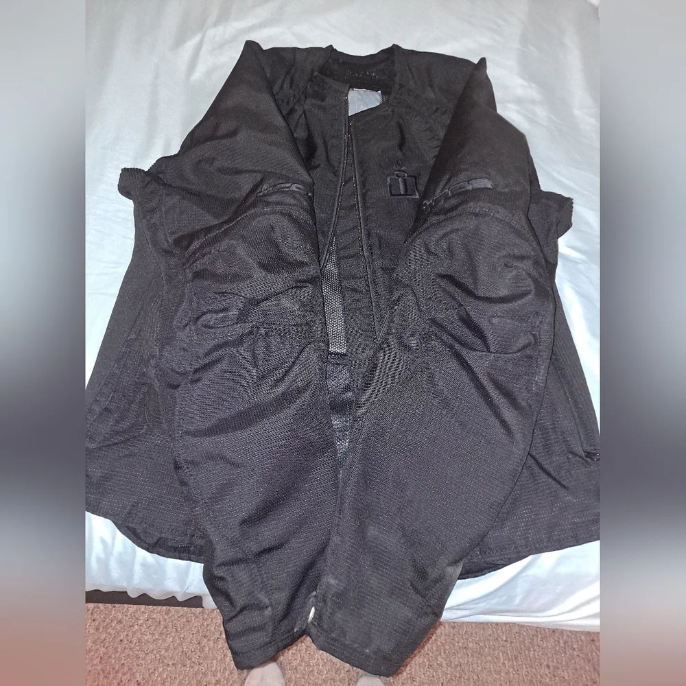 Icon Women's Merc Riding Jacket - Picture 4 of 6